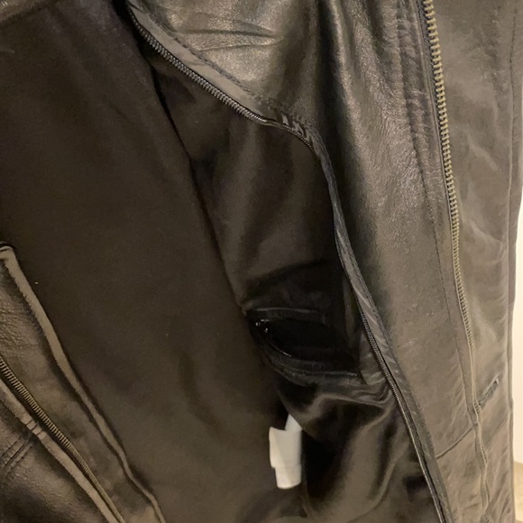 Men’s leather ‘car coat’ Fall or Spring coat - Picture 6 of 8